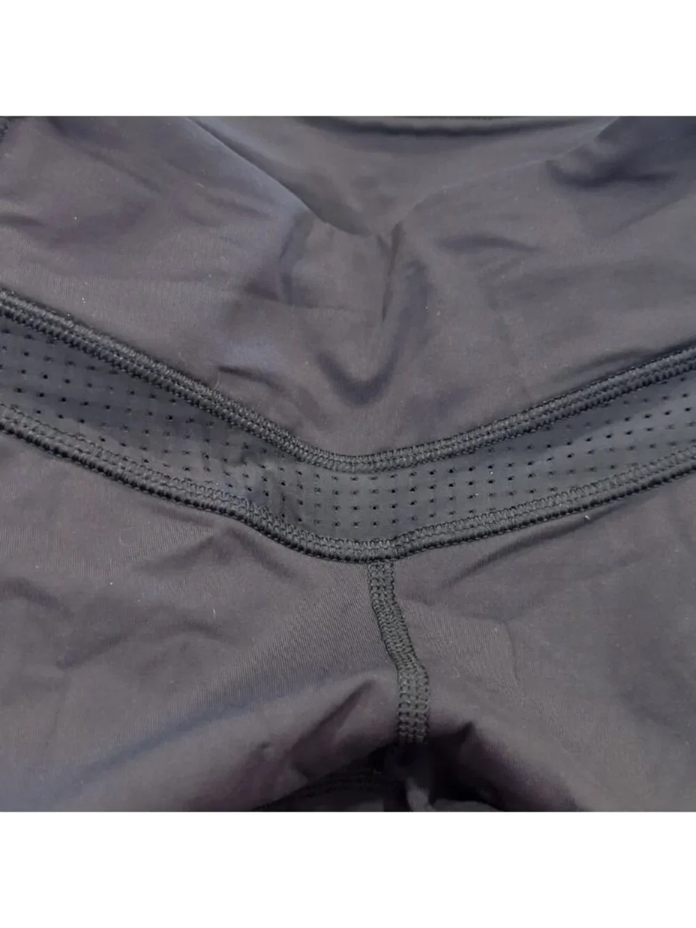 🦄 RARE Lululemon Lab Repetition Crop